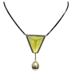Collier Paradizia en préhnite jaune avec perles de Tahiti et diamants