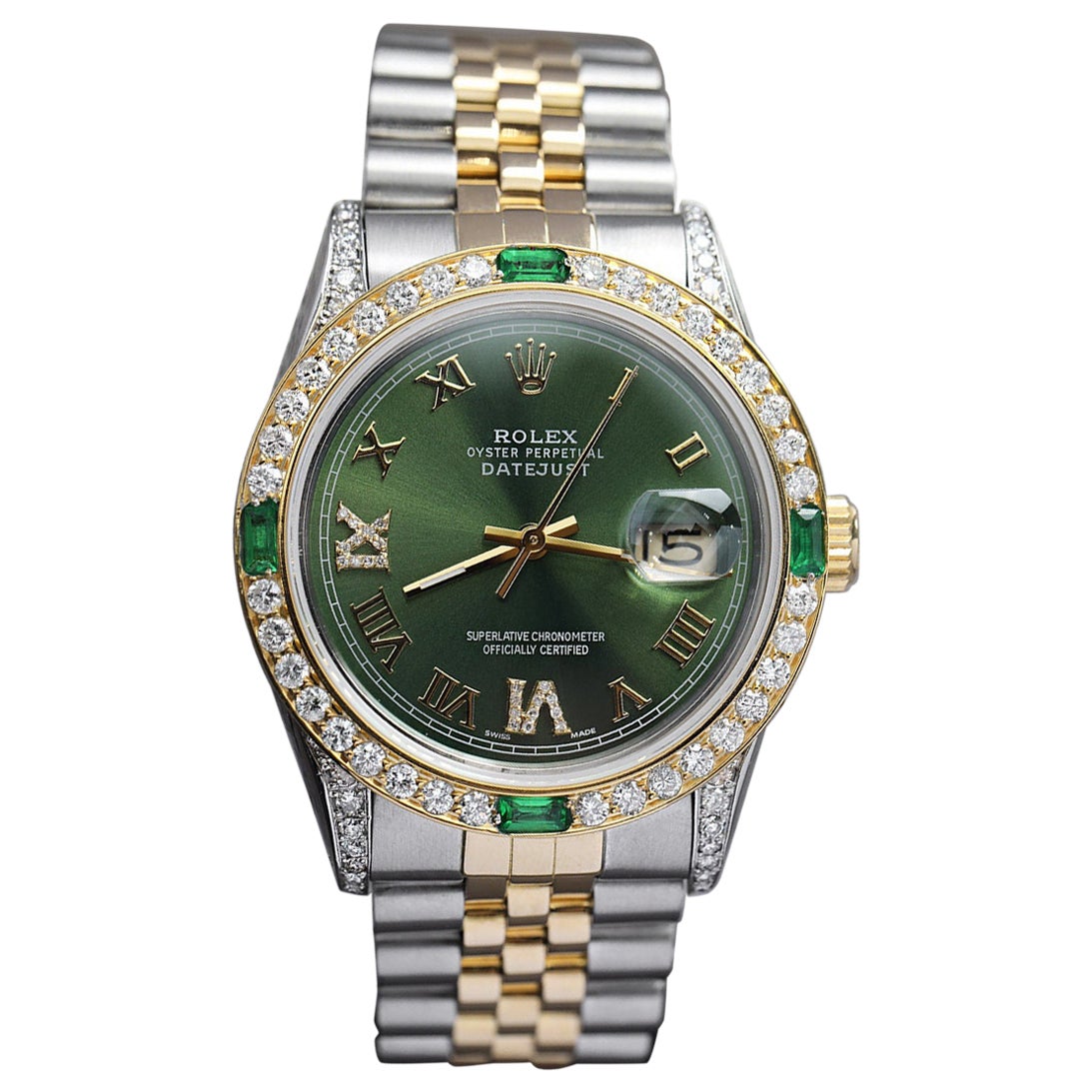 Rolex 36mm Datejust Grünes Zifferblatt, Diamanten/Emeralds Lünette Zweifarbige Uhr 16013 im Angebot