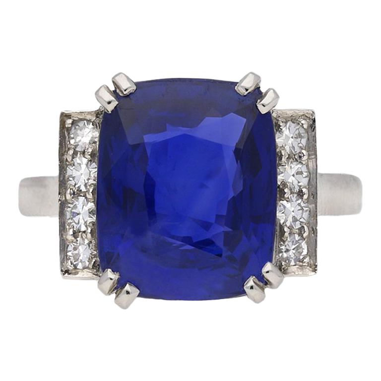 Calibre Sapphire Diamond Art Deco Ring For Sale at 1stDibs
