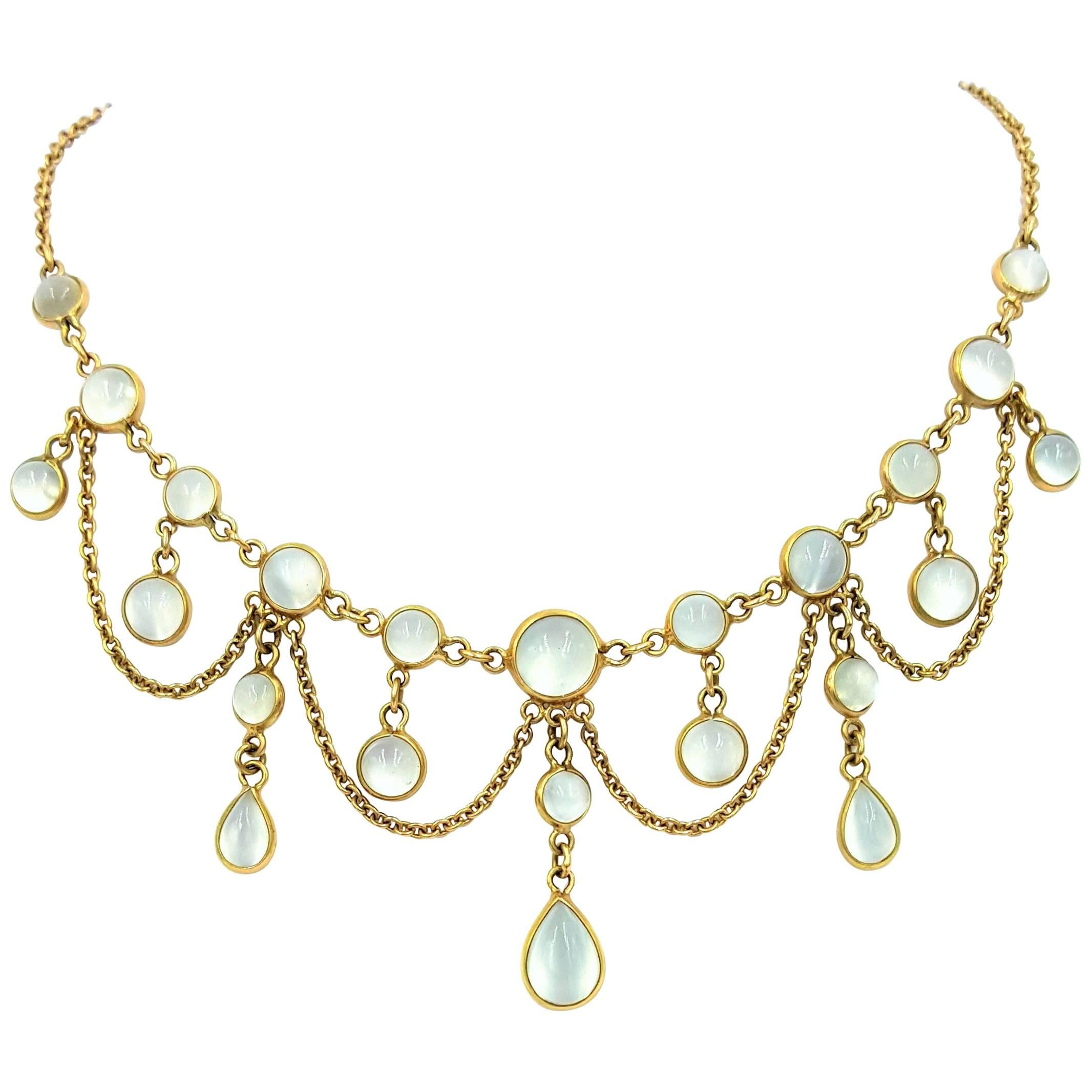 Victorian 20 Carats Gorgeous Moonstones Gold Festoon Necklace