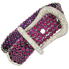 Tremendous 33 Carats of Rubies & 9 Carats of Diamonds 18kt Gold Buckle Bracelet