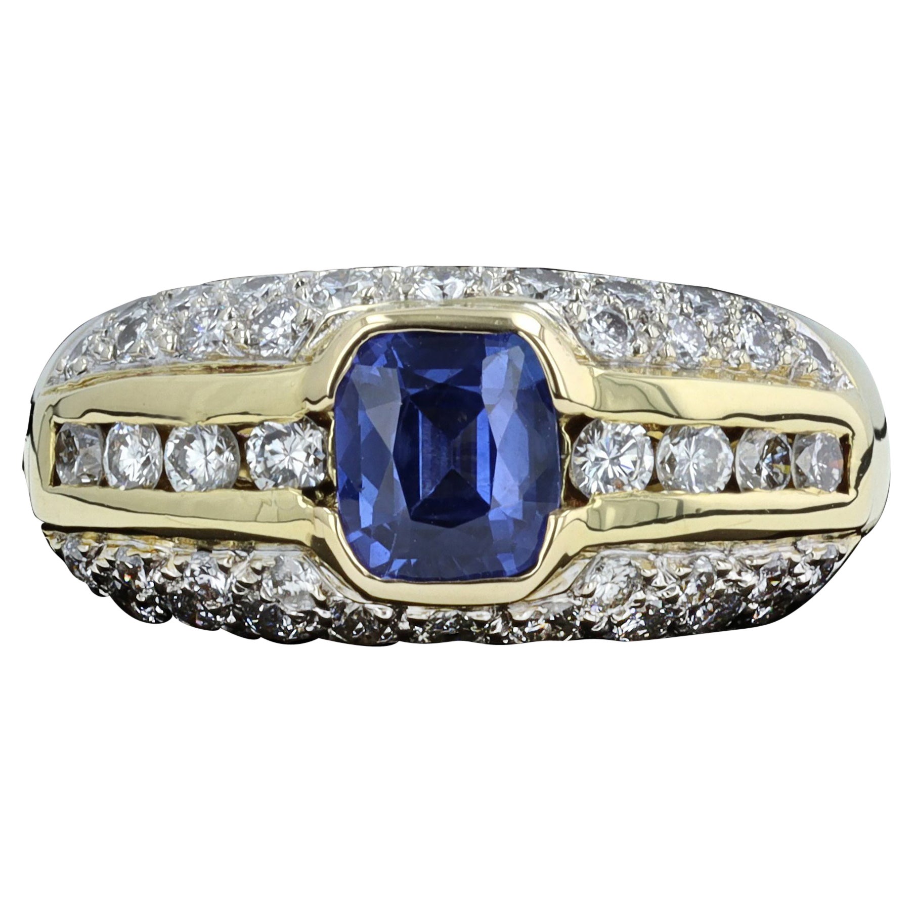 Vintage Italian Crafted Sapphire and Diamond Ring For Sale