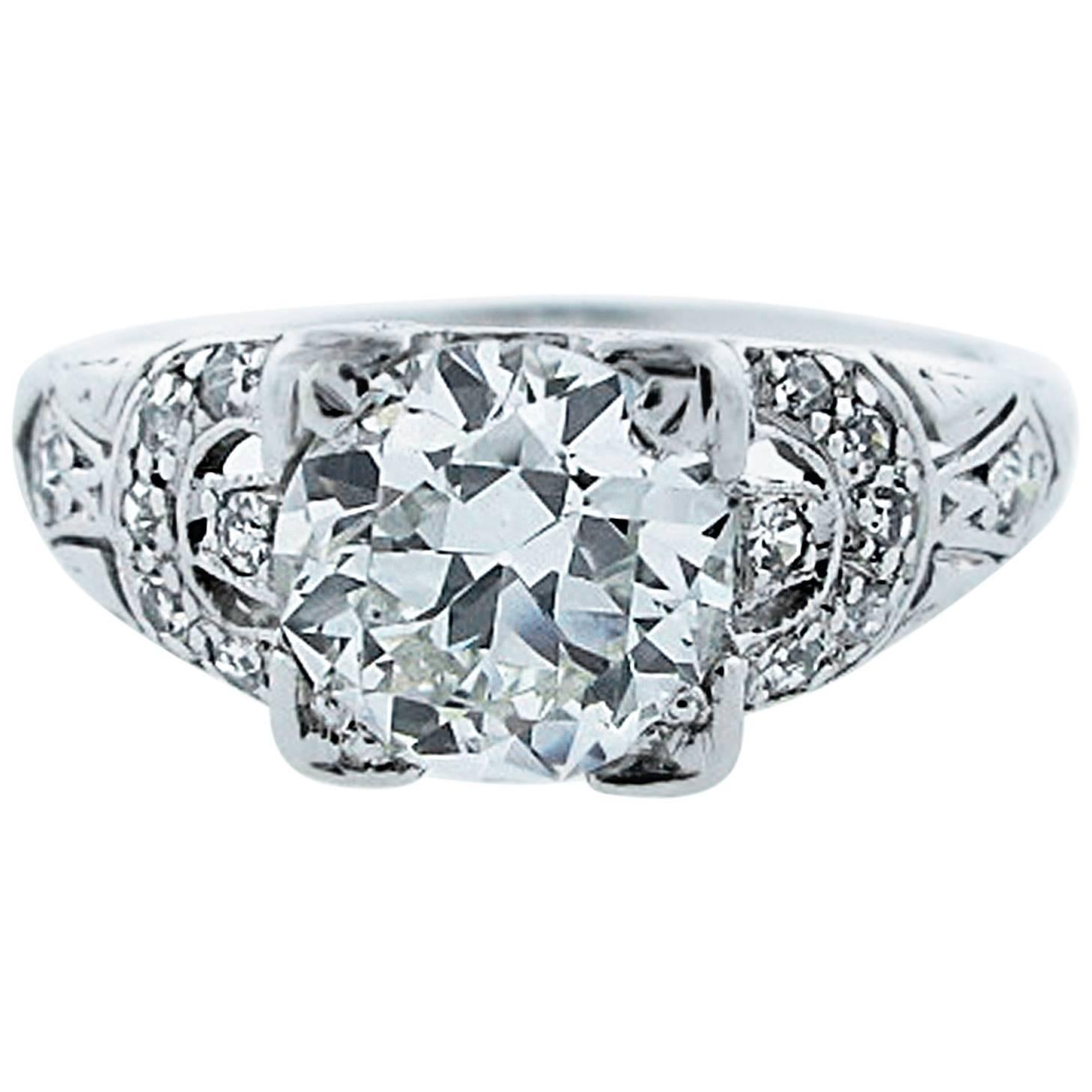 Engaging Art Deco 1.3 Carat Diamond Platinum Ring For Sale