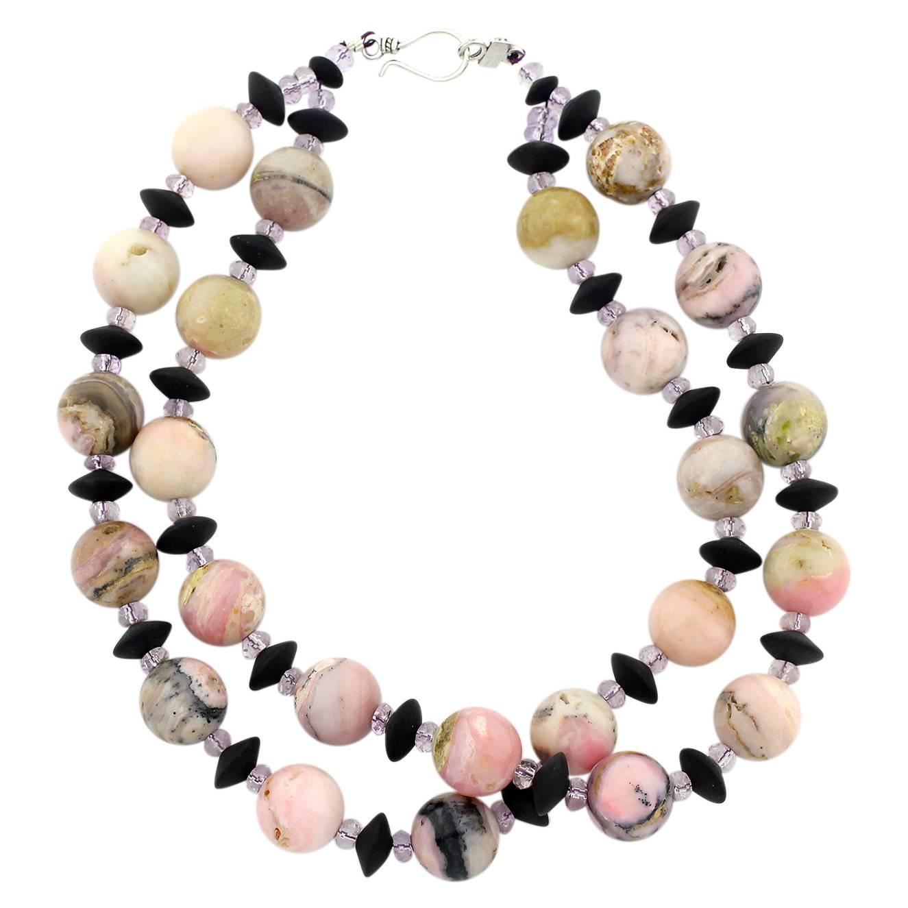 Necklace of Natural Peruvian Opals& Onyx