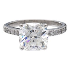 Tiffany & Co. Platin Novo-Diamant-Verlobungsring mit Kissenschliff 2,35 Karat. TW I VS1