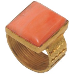 Italian Coral Textured Gold Band Cocktail Ring