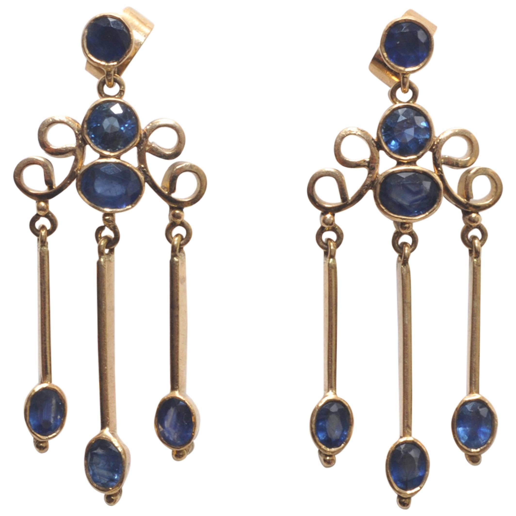 Art Deco Faceted Blue Sapphire and 18K Gold Earrings