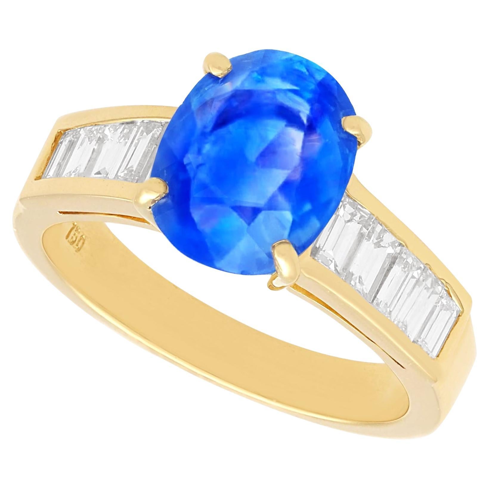 Zafiro de Ceilán vintage de 3,52 quilates Diamante de 0,60 quilates Anillo de vestir de oro amarillo de 18 quilates en venta
