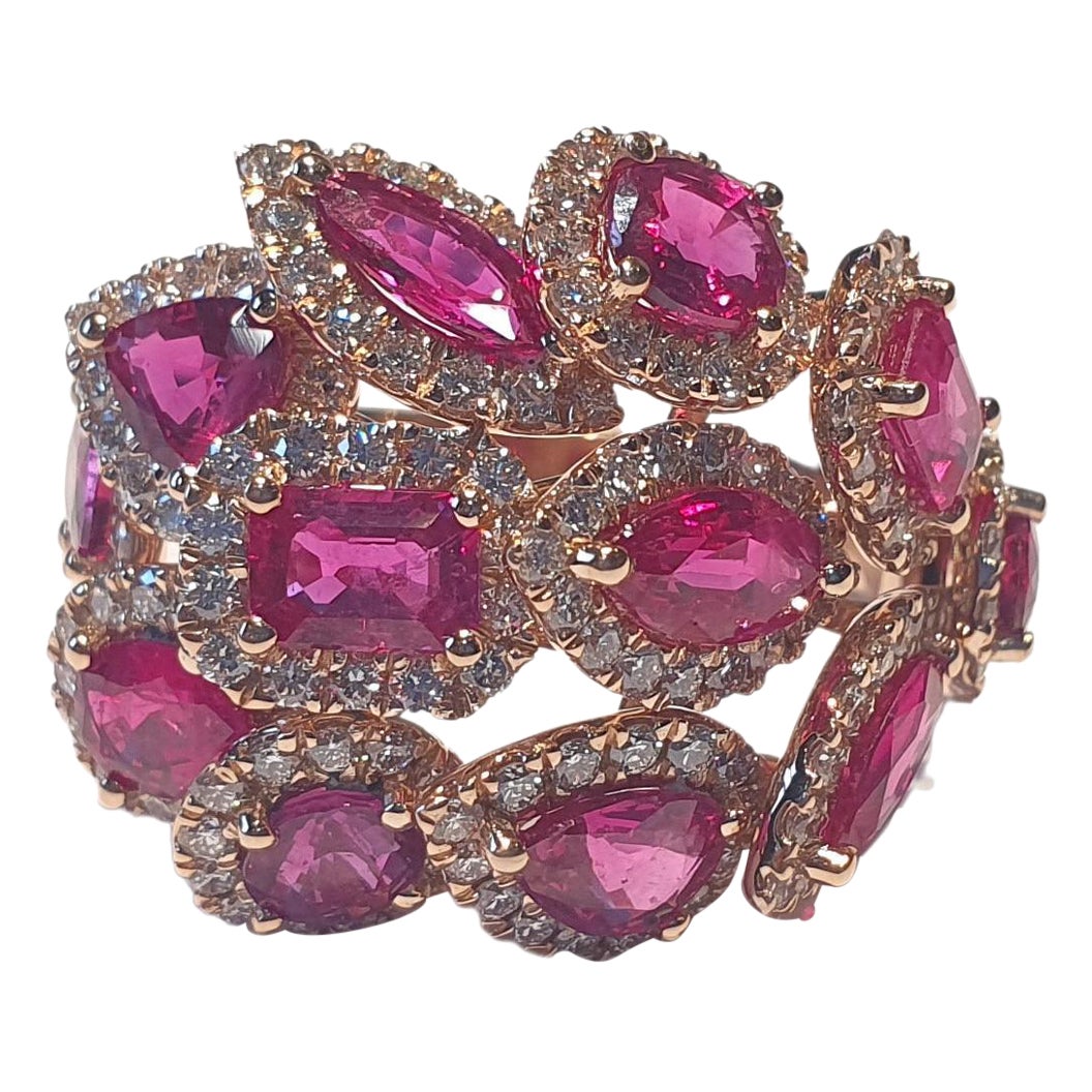 Ruby & Diamond Ring Studded in 18K Rose Gold For Sale