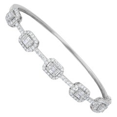 1.43 ct. pt. Bracelet jonc en or blanc 18 carats avec cadres en diamants