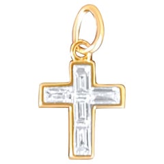 Pendentif croix en diamant baguette petit modèle