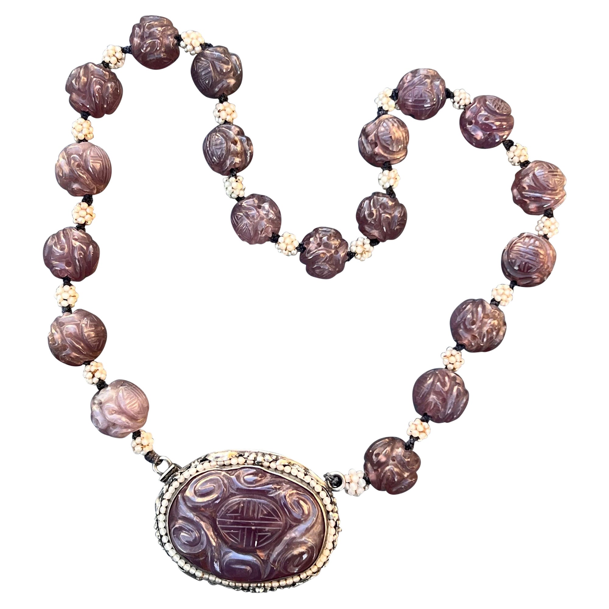 Art Deco Carved Chinese Amethyst Beaded Choker Necklace For Sale