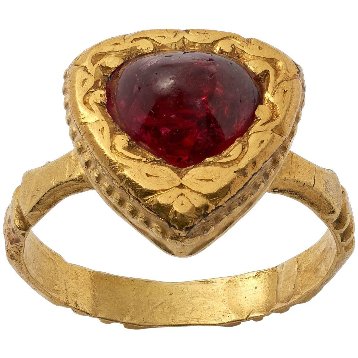 Antique Indian Cabochon Ruby Gold Ring For Sale