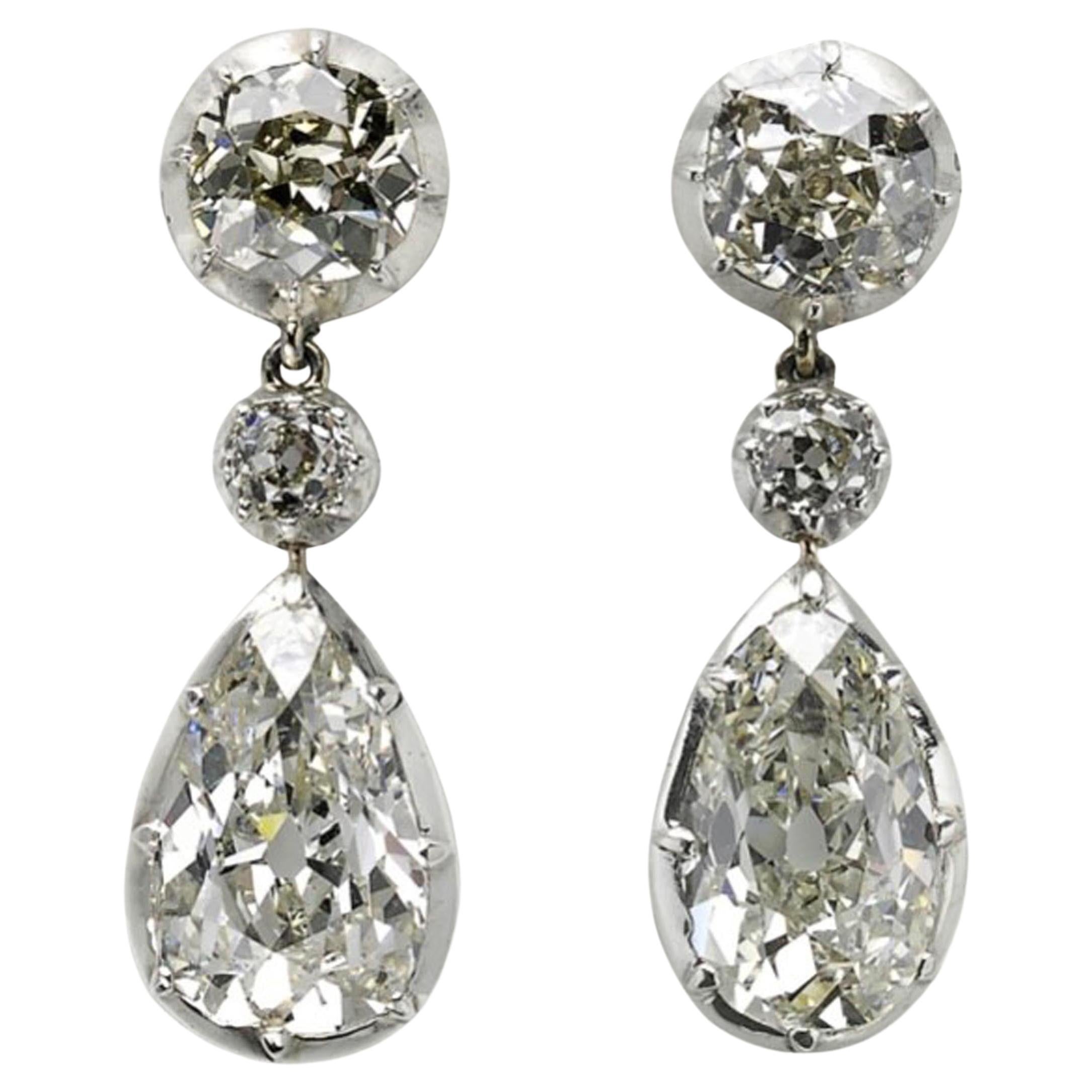 Antique Diamond Drop Earrings, 11.65 Carats, circa 1810 For Sale