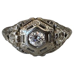 Anillo de Filigrana y Solitario de Diamantes de la Época Eduardiana