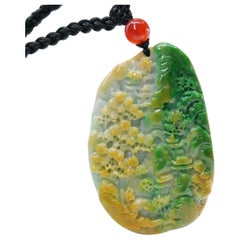 Zertifizierte natürliche mehrfarbige Jade- und Achat-Anhänger-Halskette. Exquisite Schnitzerei.