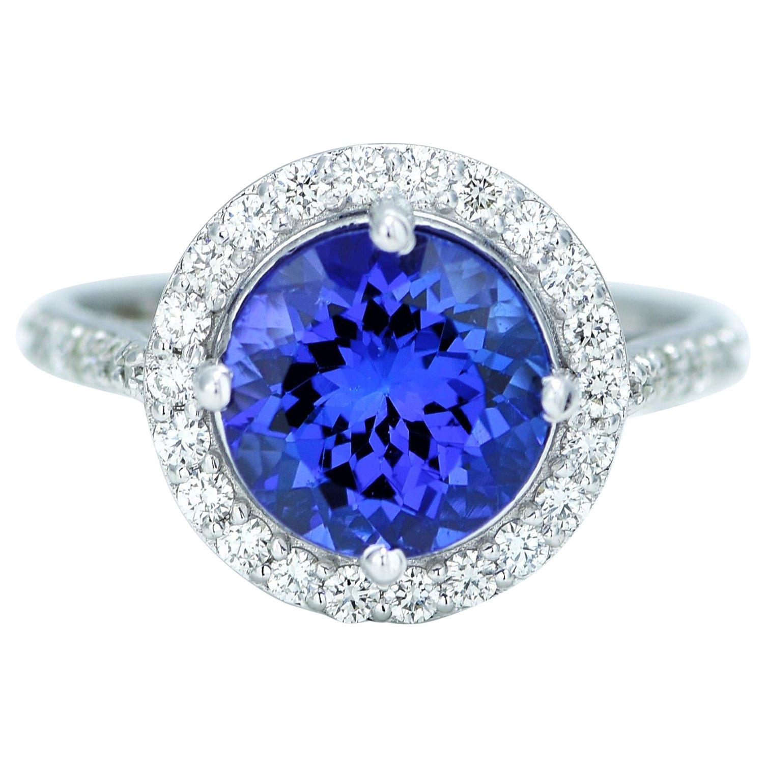 Natural 2.70 Carat Tanzanite and Diamond Ring For Sale