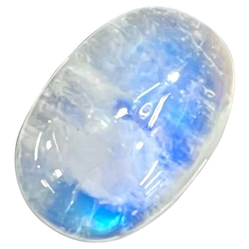 Beautiful Natural Loose Moonstone Gemstone 5.15 Carats Oval Shape Cabochon Cut For Sale