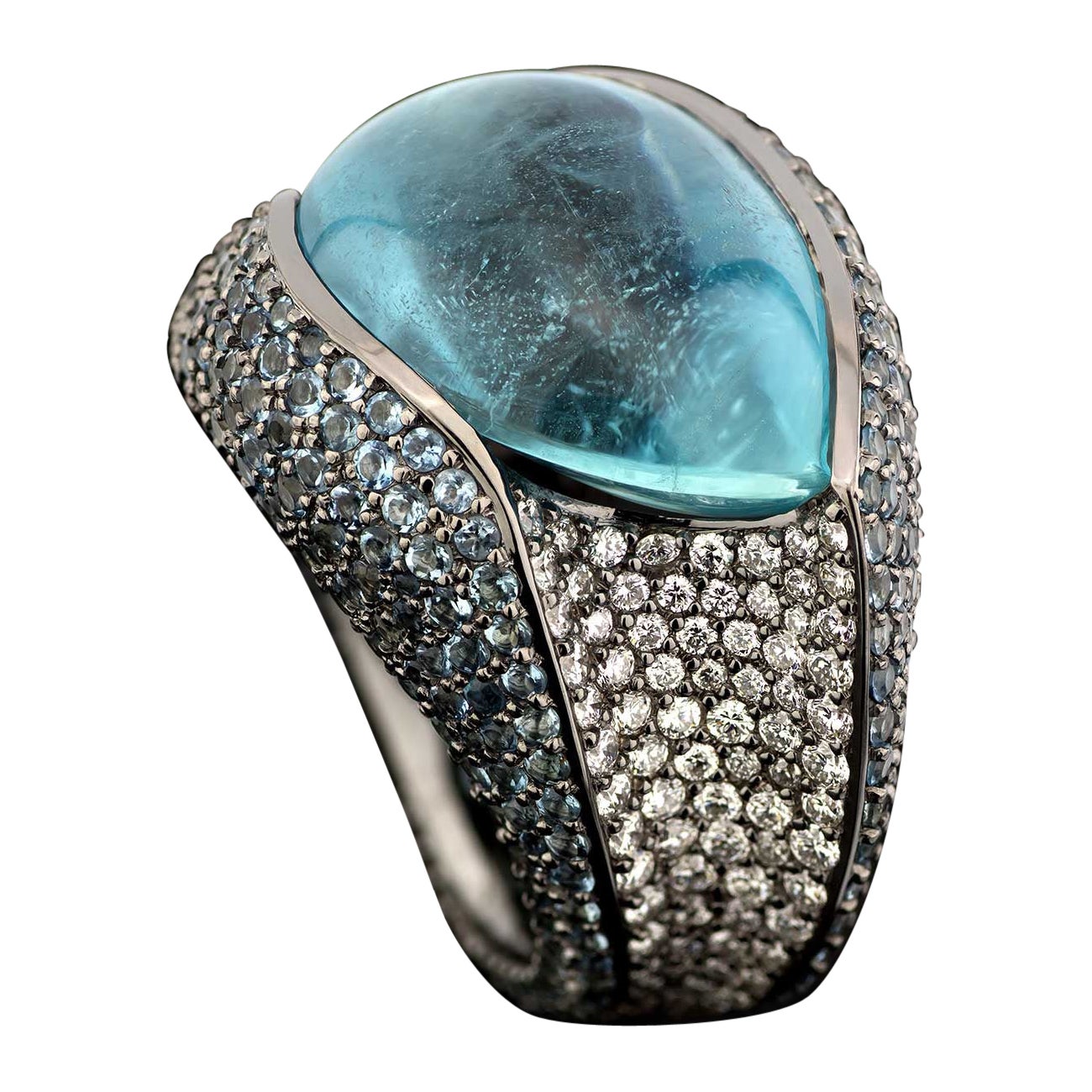 Bufftop Aquamarine Ring, 18k White Gold, 341 Aquamarines Faceted, 173 Diamonds For Sale