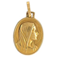 Religious Oval Medal Virgin Mary Yellow Gold 18 Karat