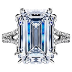 Bague de fiançailles avec diamant taille émeraude de 11 carats certifié GIA, G VVS1