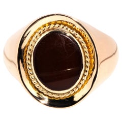 Vintage 1970s 18 Carat Yellow Gold Rub Over Setting Carnelian Men's Signet Ring