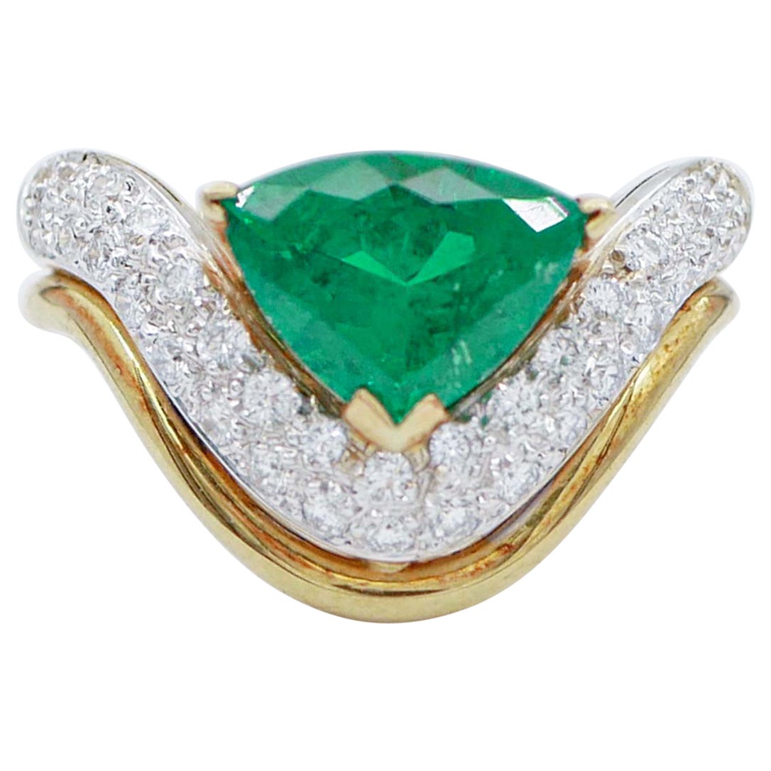 Emerald, Diamonds, 18 Karat Yellow and White Gold Ring