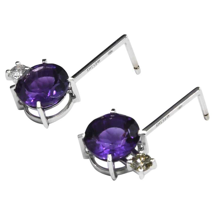 Singularity Earings with 2.5 ct Amethysts, 0.1 ct Diamonds on 18k White Gold For Sale