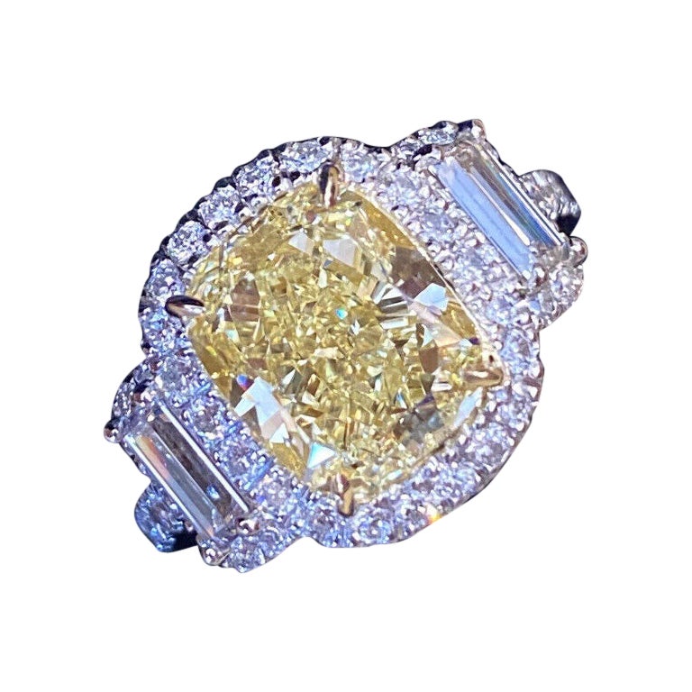 GIA 4.02 Carat Fancy Yellow Cushion VS1 Diamond Ring in Platinum and 18k Gold For Sale
