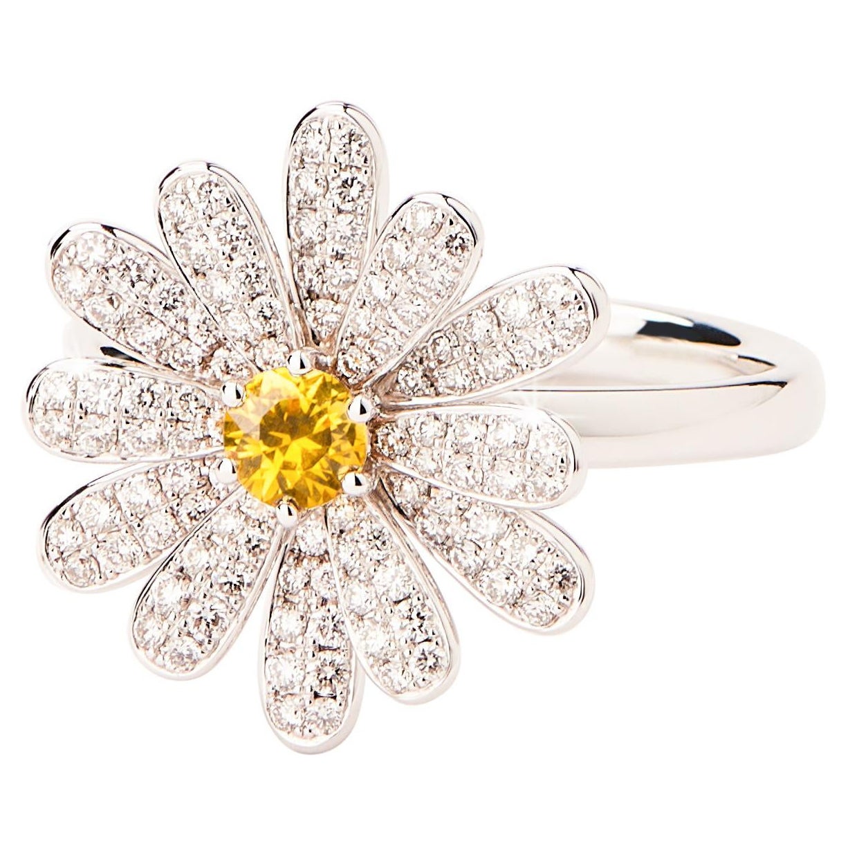 Bague en or blanc 18 carats, diamants, saphirs, collection fleurs en vente