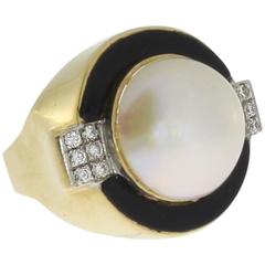 Mabé Pearl Onyx Diamonds Gold Ring