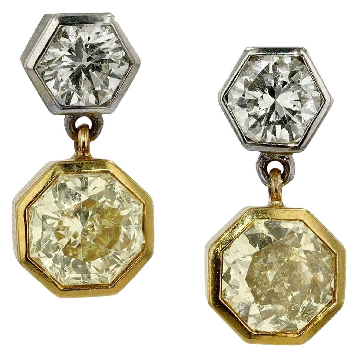 Estate GIA Certified 3 Carats Yellow Diamond Geometric Drop Earrings For Sale
