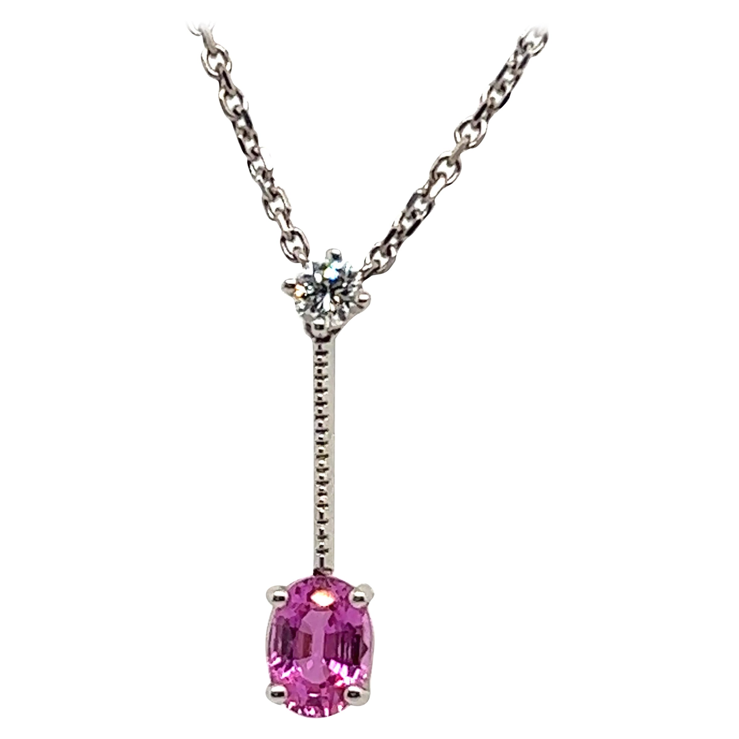 Modern Gold 1.15 Carat Natural Oval Pink Sapphire Gem Stone and Diamond Pendant For Sale