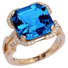 Goshwara Ring mit blauem Topas im Smaragdschliff und Diamanten