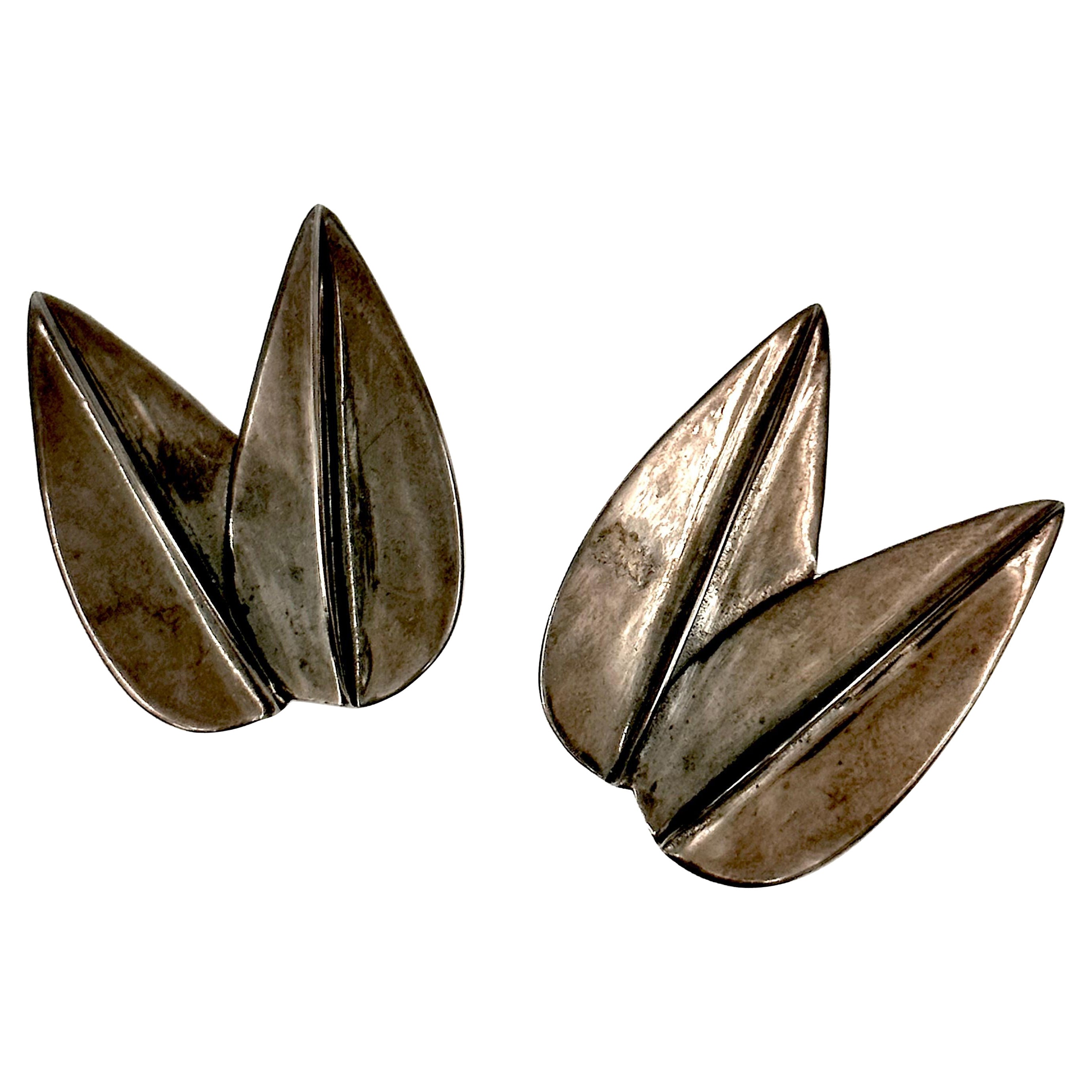 Robert Lee Morris Wabi Sabi Collection, Black Double Dart Button Earrings