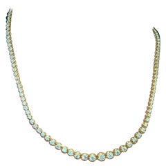 6 Karat abgestufte Diamant-Tennis-Halskette aus 14k Gelbgold von Gem Jewelers Co.