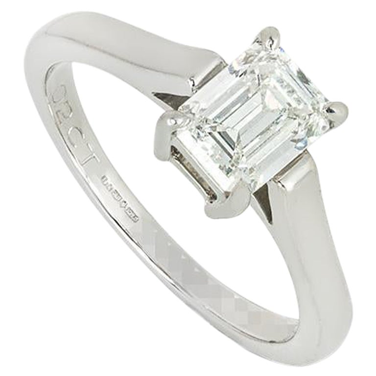 Tiffany & Co. Bague de fiançailles en platine avec diamant taille émeraude 1,02 carat I/VVS2 en vente
