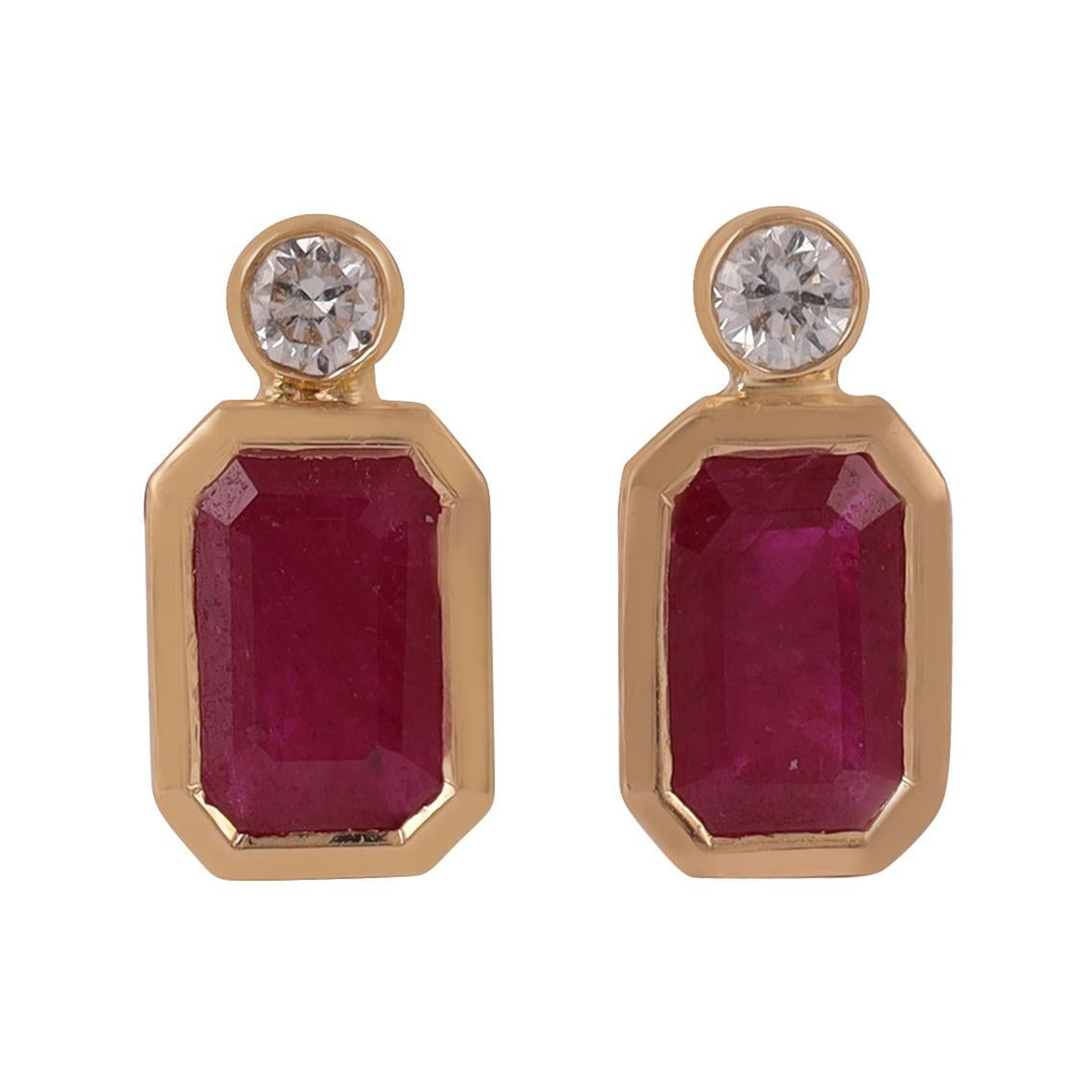 0.98 Carat Mozambique Rubies Stud Earrings Diamonds and 18k Gold For Sale