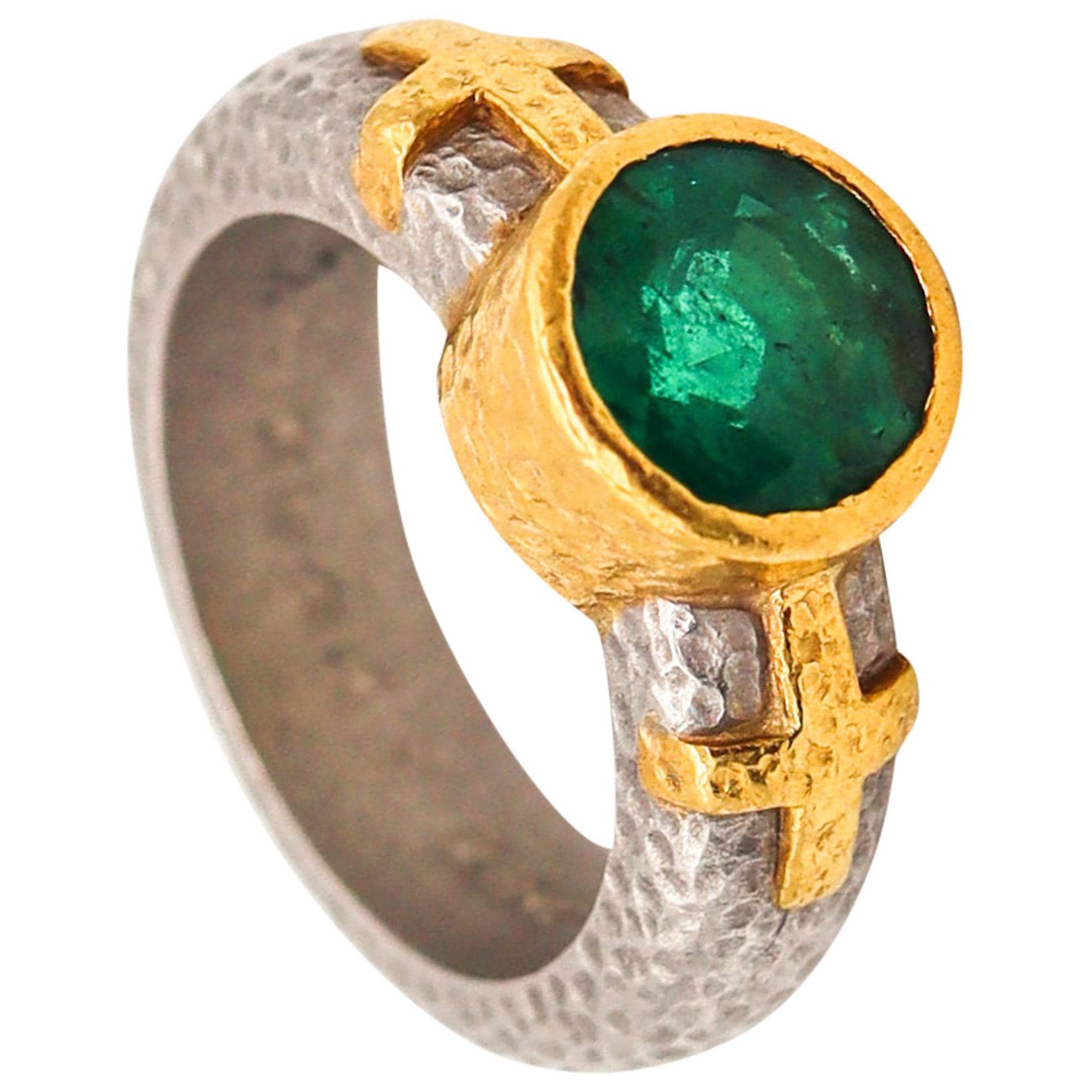 Wendy Walker 1995 Hammered Ring in Platinum and 22kt Gold with 1.45cts Emerald For Sale