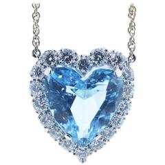 Precious 9.5 Carat Aquamarine Diamond Platinum Pendant