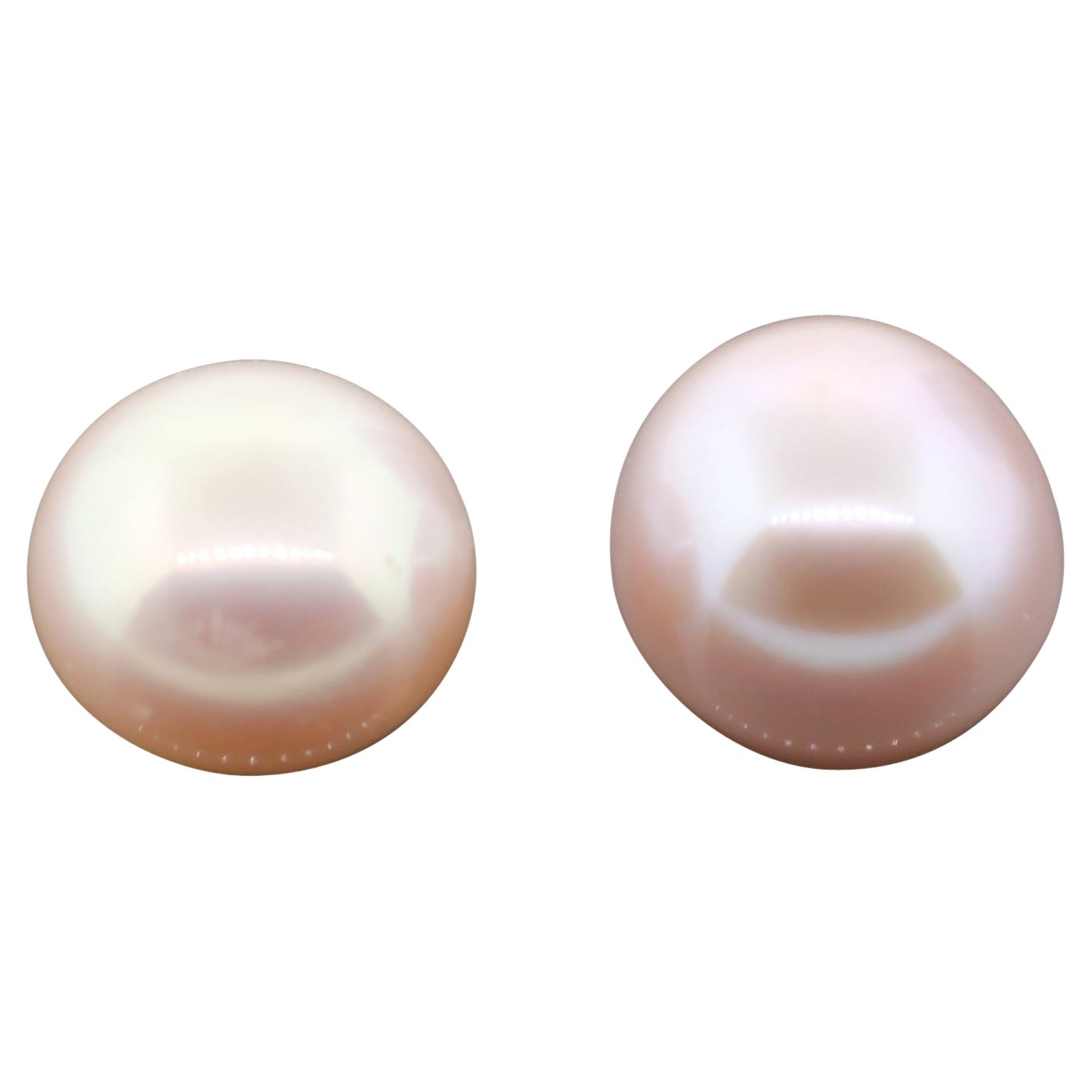 Hakimoto Pair of 14 mm Pink Botton Shape Cultured Pearls