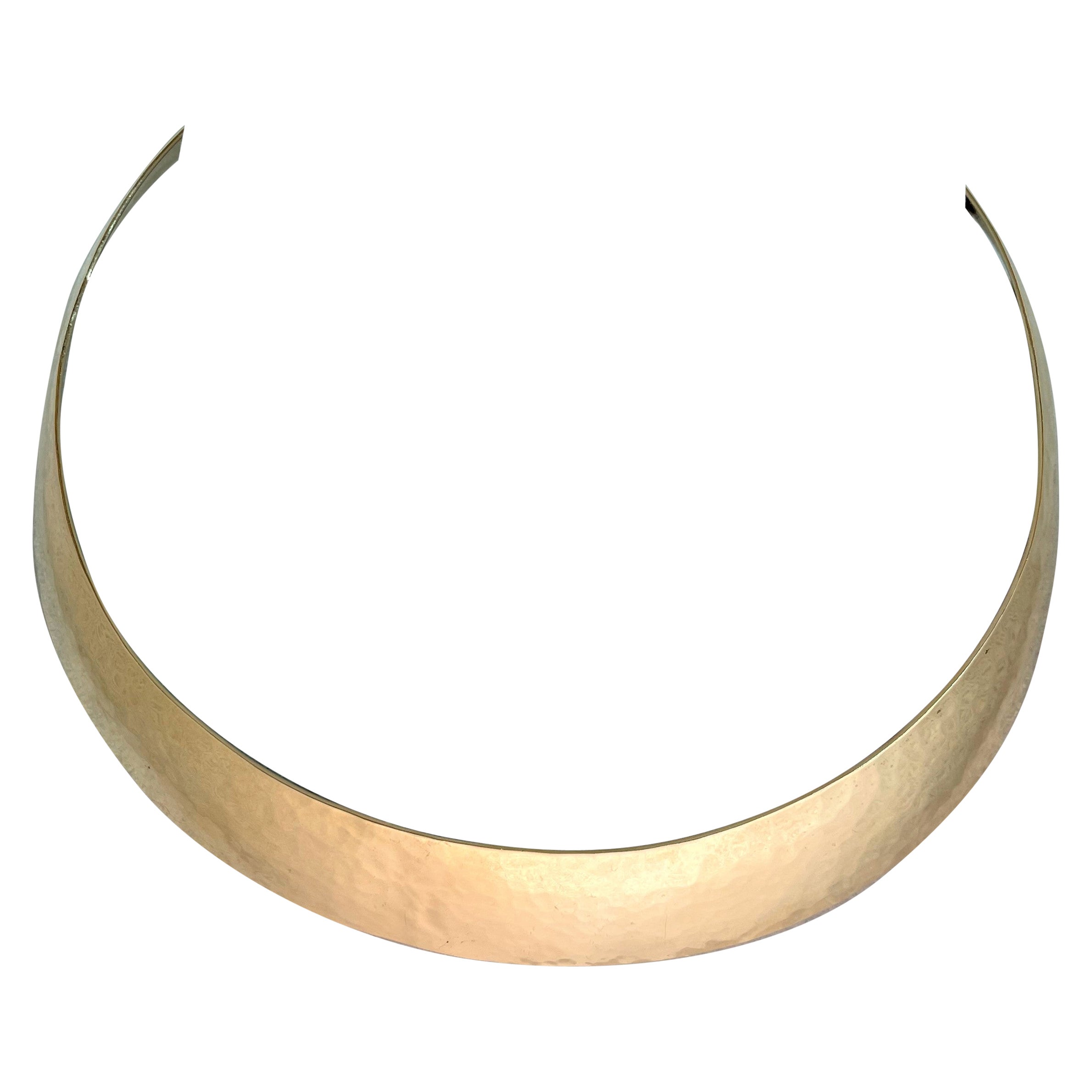 14KY Hammered Collar Necklace by The Golden Bear For Sale