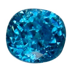 Zircon bleu ciel naturel de 4.20 carats