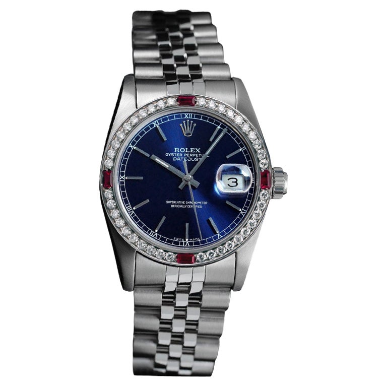 Rolex Montre Datejust à cadran bâton bleu avec lunette en rubis et diamants en vente