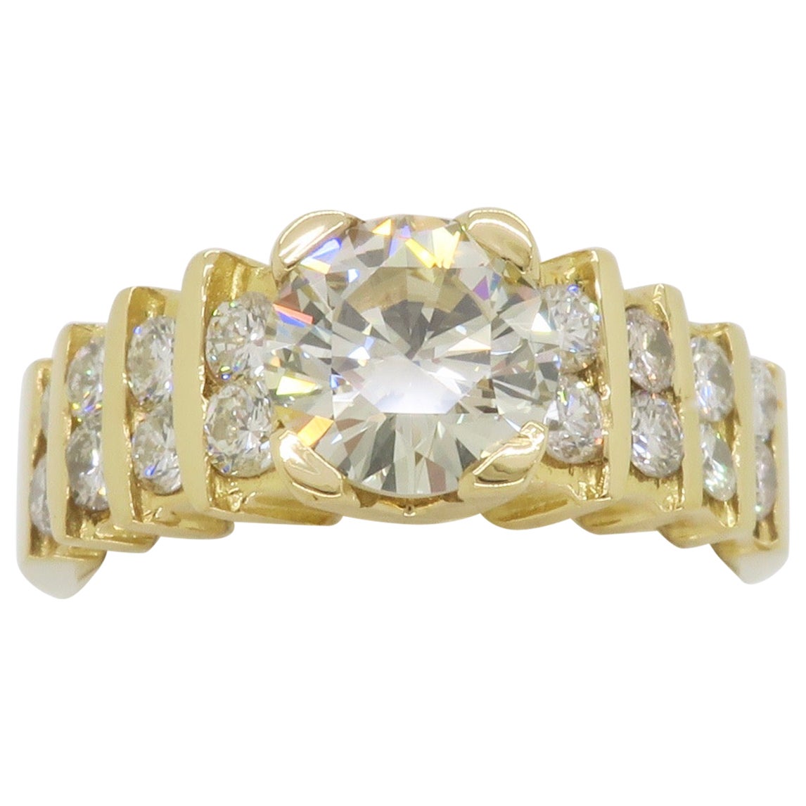 1.54ctw Diamond Encrusted Ring in 14k Yellow Gold For Sale