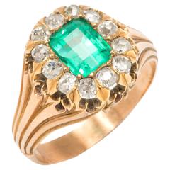 Antique Lady’s Gold Ring with Emerald and Diamonds