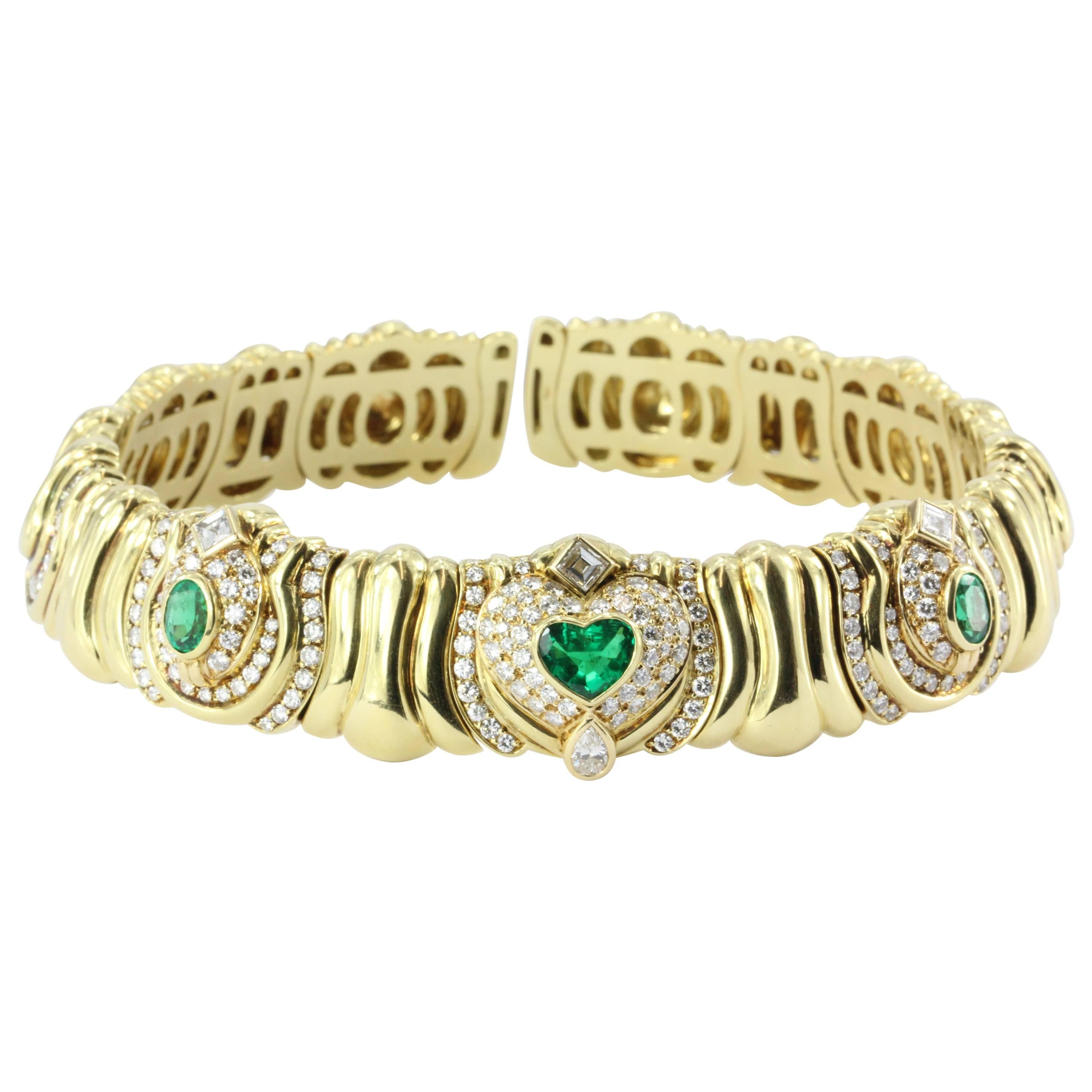 Impressive Italian Emerald Diamond Gold Collar Necklace