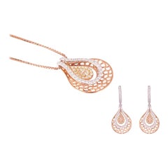 IGI Certified 18k Gold 2 Carat Natural Diamond F-VVS Pear Pendant Earrings Set