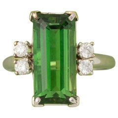 White Gold Ring with Green Tourmaline and Diamonds