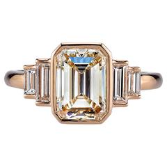 2.30 Karat GIA Cert Smaragdschliff Diamant Gold Verlobungsring
